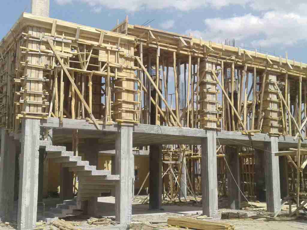 Başmakçı İnşaat Kalıpçısı